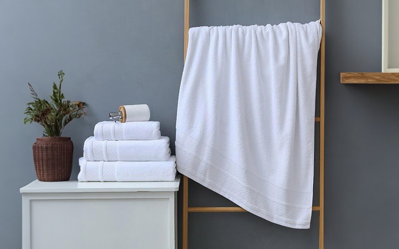 Feature Cotton Towel