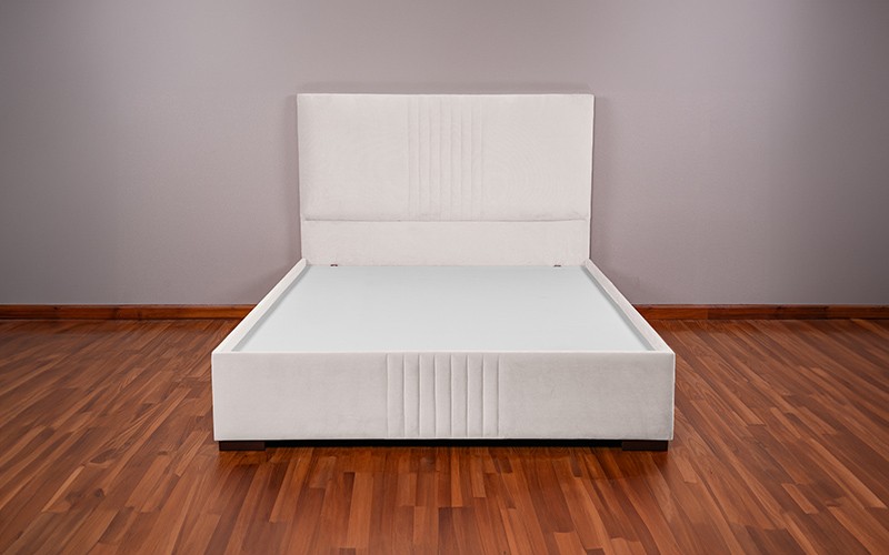 Al Saad Home Stripe Bed ( 200 x 200 ) - Super King Off White