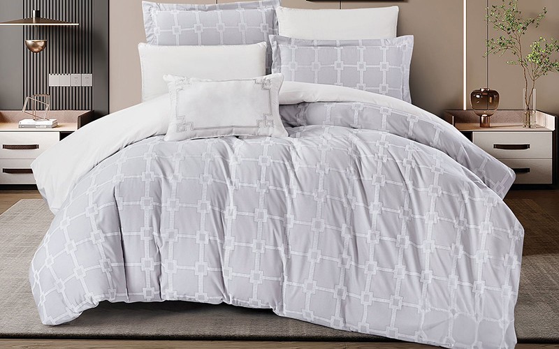 Kiera Comforter Bedding Set 4 PCS - Single L.Grey & White
