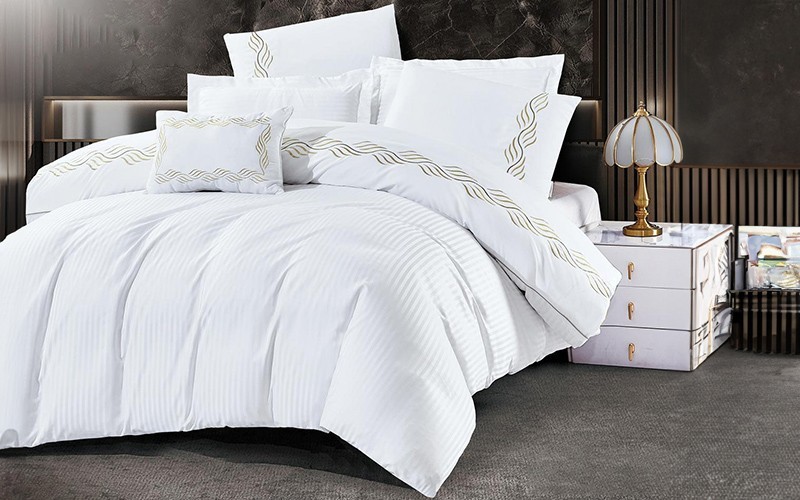 Magic Embroidered Stripe Comforter Bedding Set 4 Pcs - Single White
