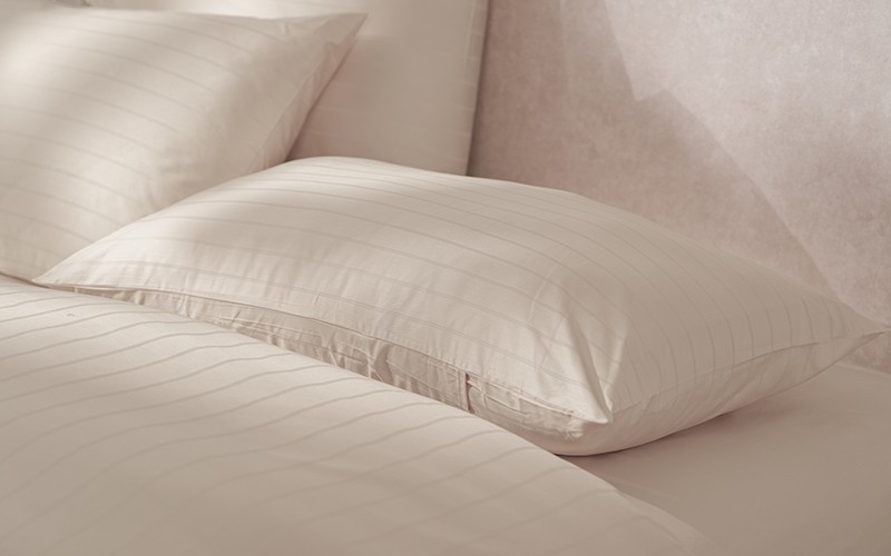 طقم تلبيس قطن مقلم من السعد هوم بدون حشوة ( 400 خيط ) 6 قطع - نفرين كريمي