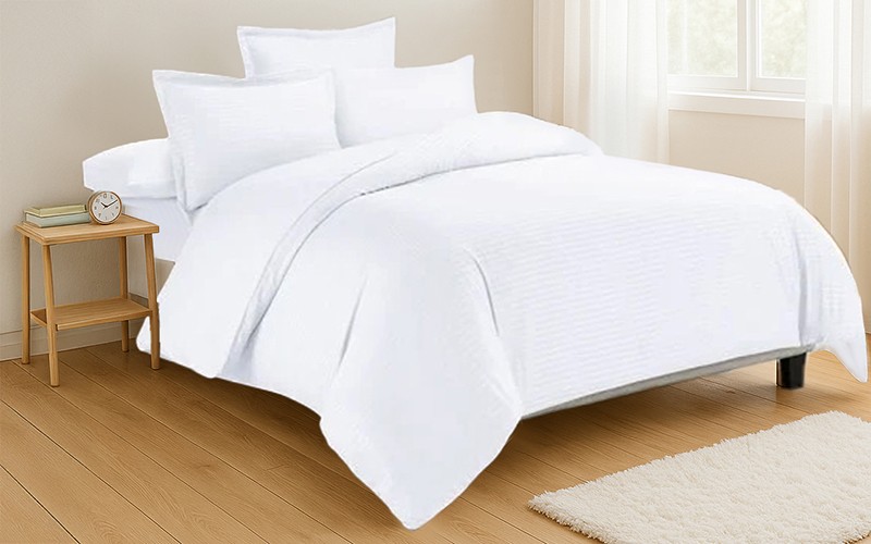 Armada Hotel Stripe Duvet Cover Bedding Set Without Filling 4 PCS - King White