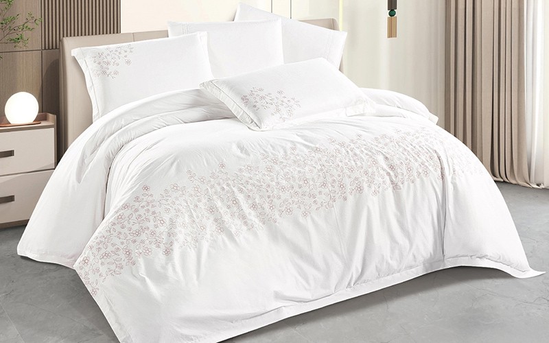 Crown Cotton Embroidered Duvet Cover Bedding Set Without Filling 6 PCS - King White