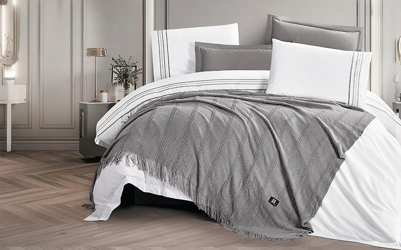 Lorin Cotton Embroidered Duvet Cover With Blanket Without Filling 7 PCS - King White & Grey