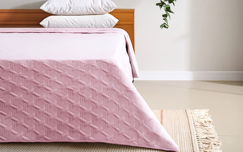 Classic Light Bedspread 1 PC - King Pudra 