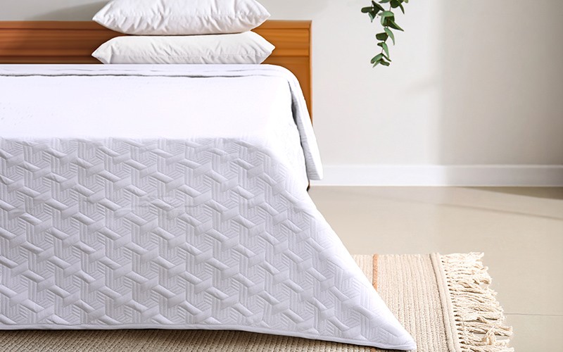 Classic Light Bedspread 1 PC - King Silver 