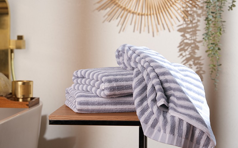 Al Saad Home Cotton Stripe Towel ( 50 X 100 ) - White & Grey