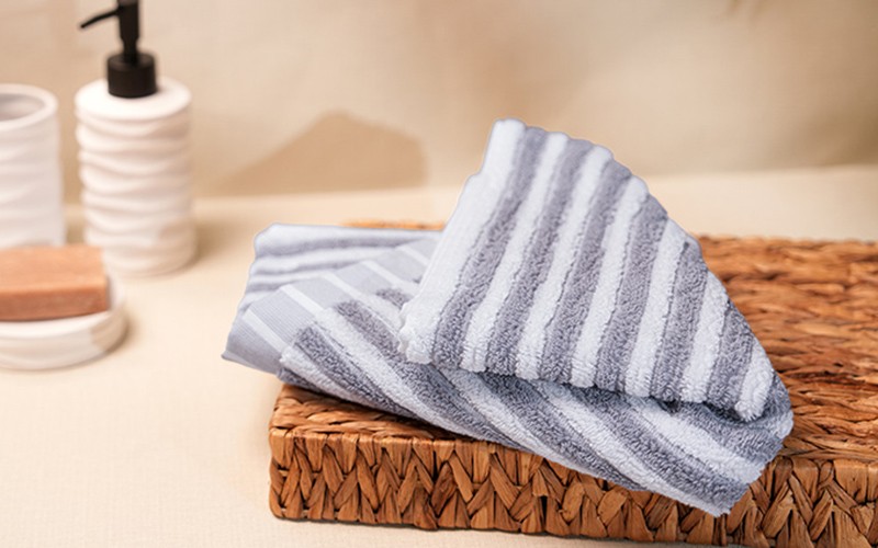 Al Saad Home Cotton Stripe Towel ( 50 X 100 ) - White & Grey