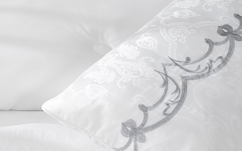 Brooklyn Jacquard Embroidered Set Wedding Box 8 PCS - King White
