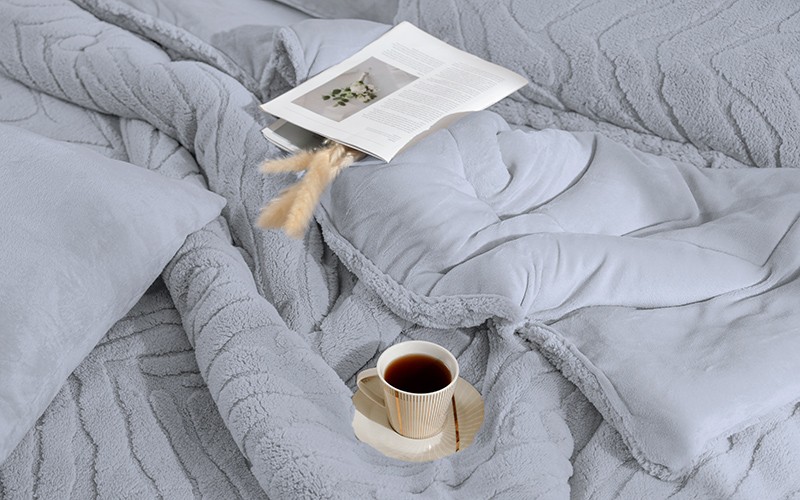 Gaza Double Face Flannel Comforter Bedding Set 6 PCS - King Silver