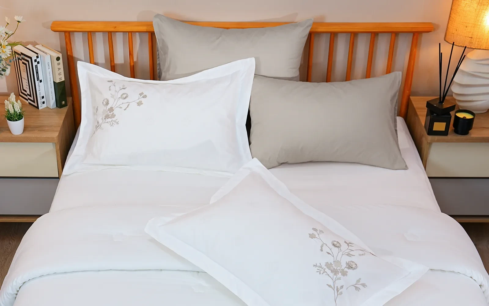 Etsy Cotton 3D Embroidered Duvet Cover Set Without Filling 6 PCS - King White & D.Beige