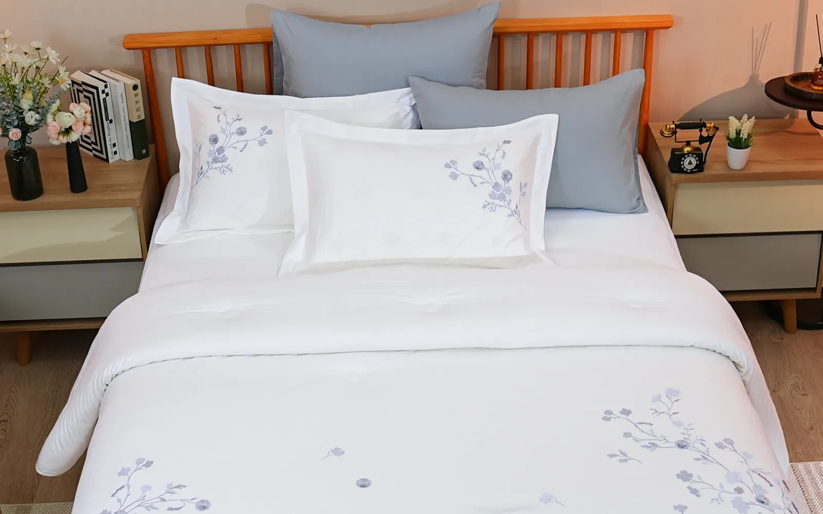 Etsy Cotton 3D Embroidered Duvet Cover Set Without Filling 6 PCS - King White & Grey
