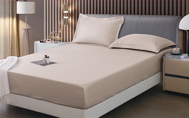 New Relax Hotel Stripe BedSheet Set 3 PCS - King D.Beige