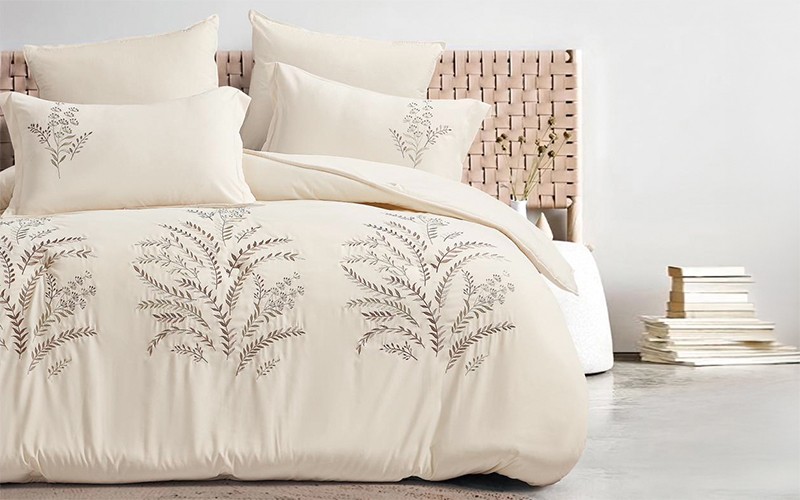 Niky Embroidered Comforter Bedding Set 6 PCS - King Cream