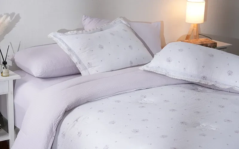 Pinky Lace Printed Comforter Bedding Set 4 PCS - Single Purple & L.Purple