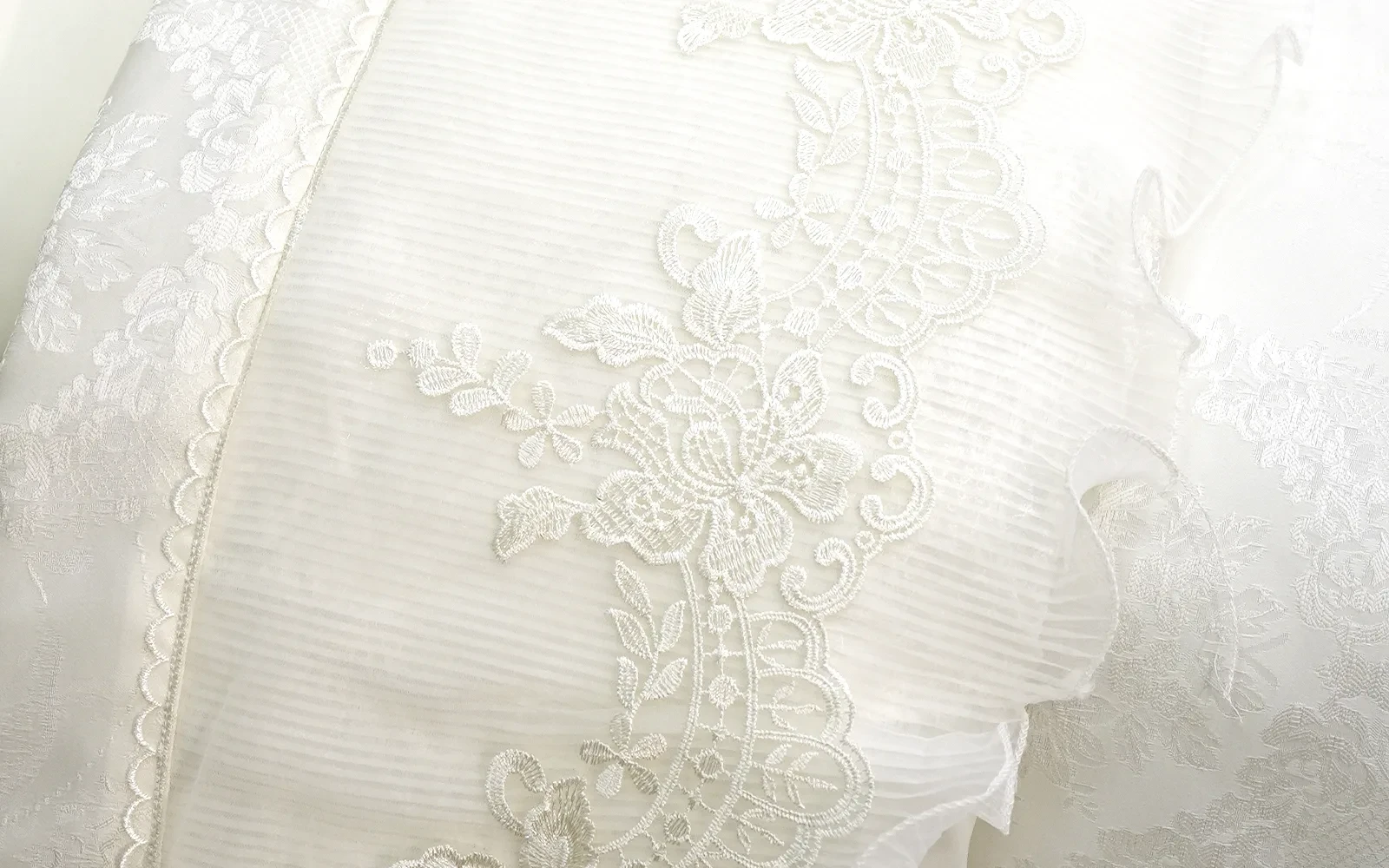 Taurus Jacquard Lace Wedding Bedspread Set  6 PCs - King Cream