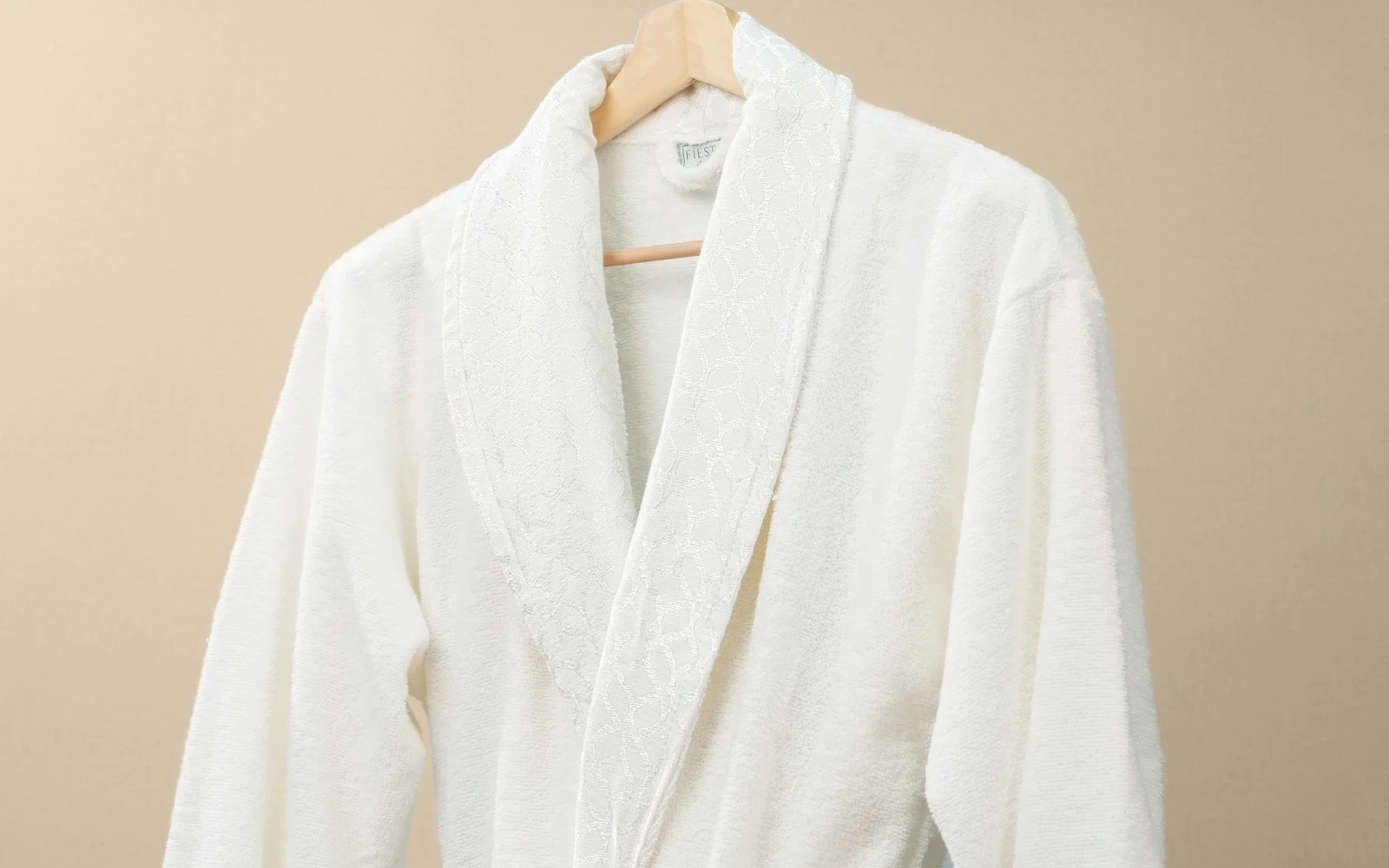 Fiesta Unisex Gold Cotton Jacquard Bathrobe Set 6 PCS - Cream & D.Pink
