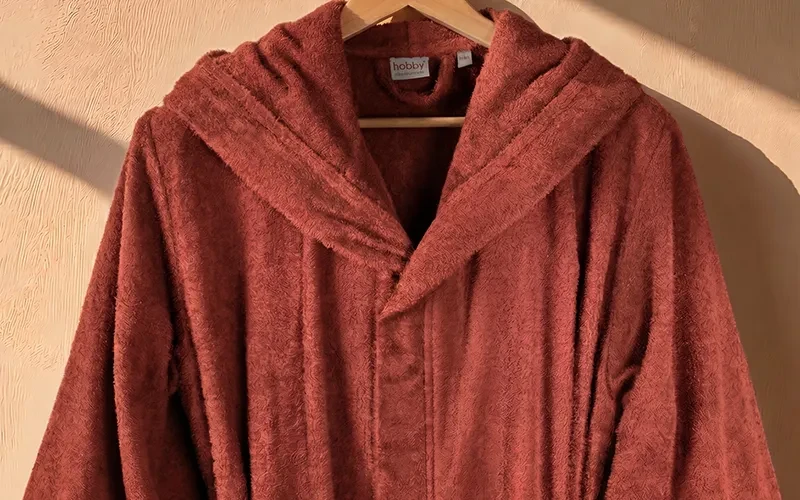 روب حمام للجنسين قطن تركي تيرما مع قبعة 1 قطعة - أحمر  ( XL / L )