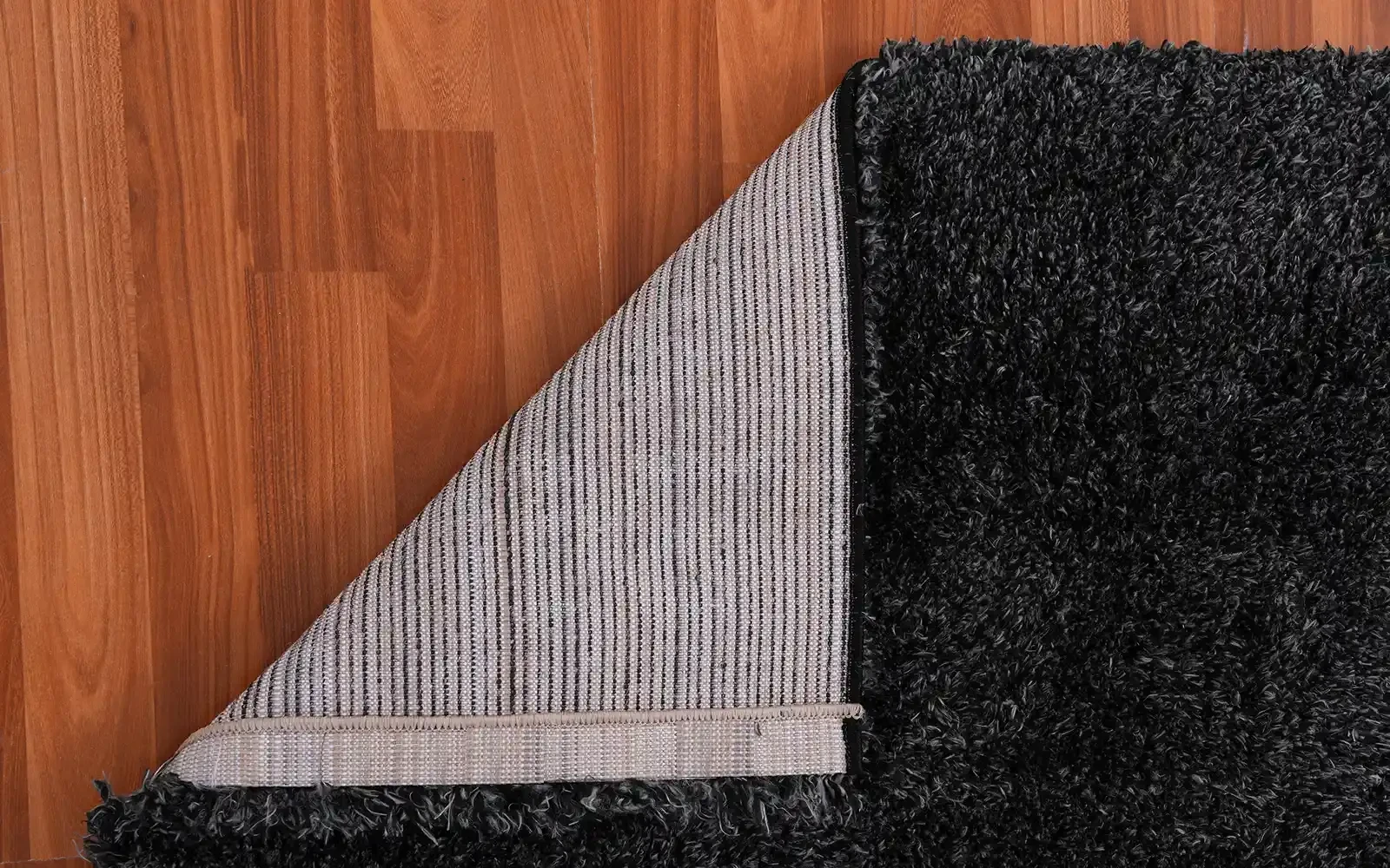 Plush Premium Carpet - ( 133 x 190 ) cm Black & Grey