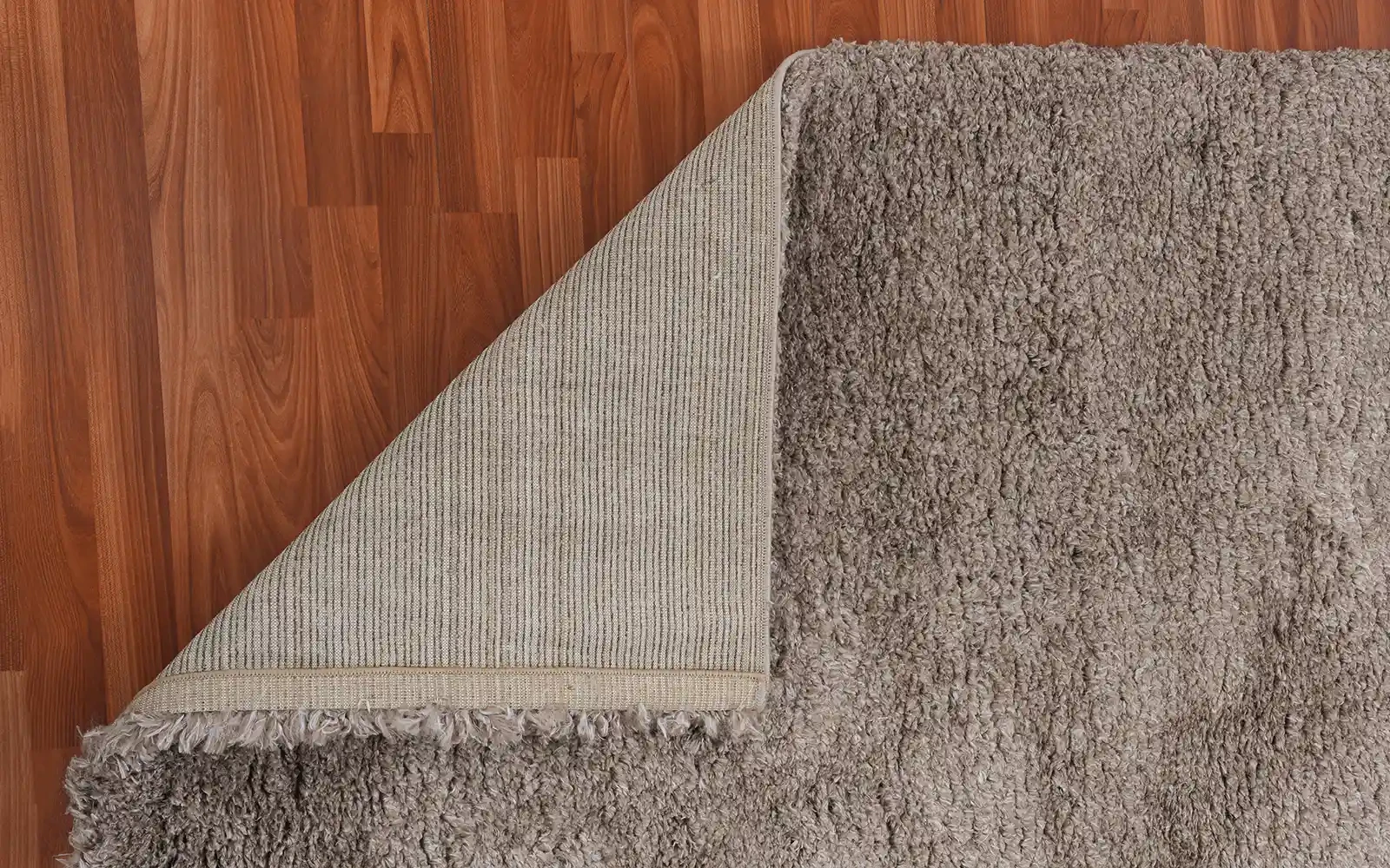 Plush Premium Carpet - ( 133 x 190 ) cm D.Beige