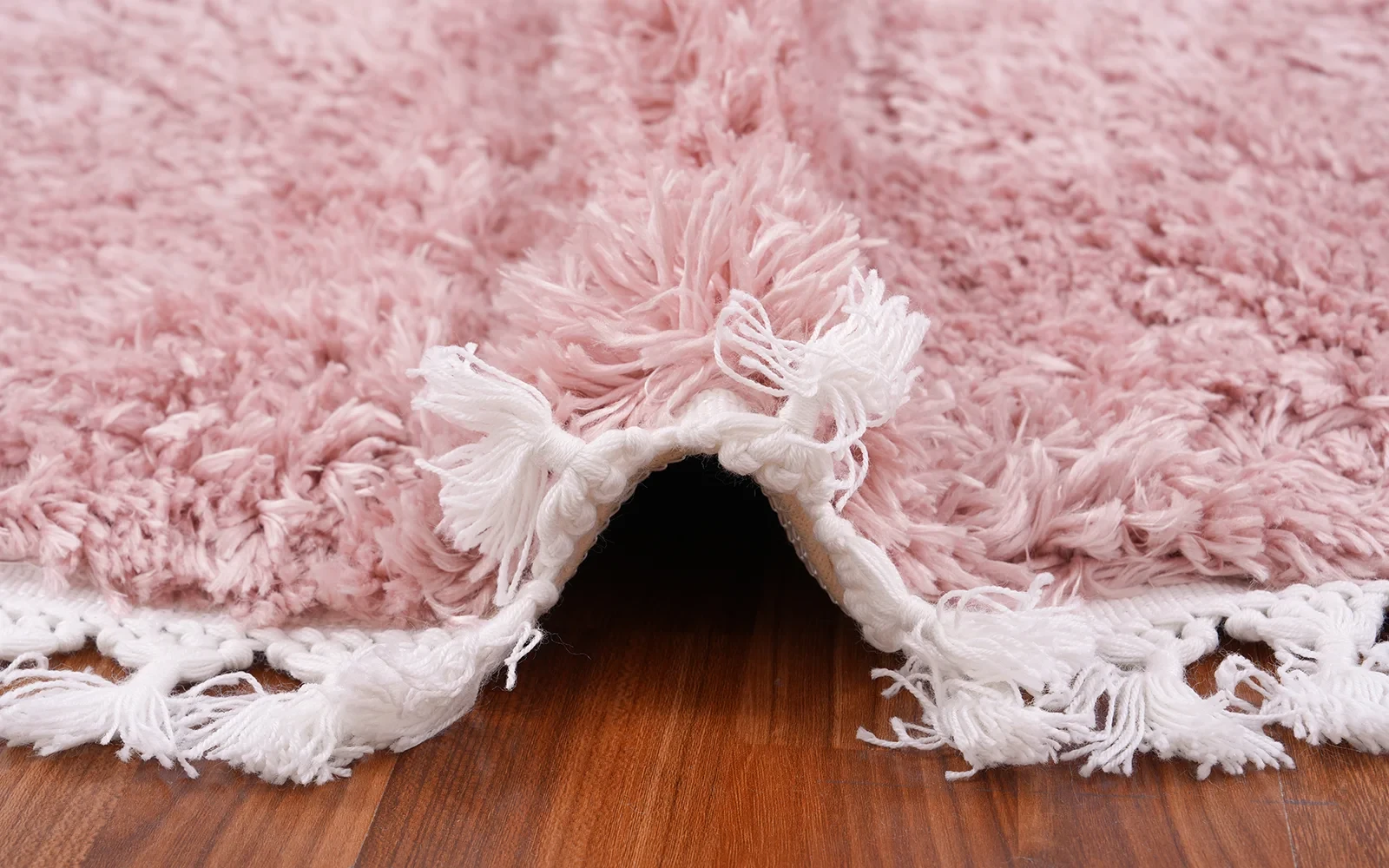 Plush Premium Carpet - ( 160 x 160 ) cm Pink