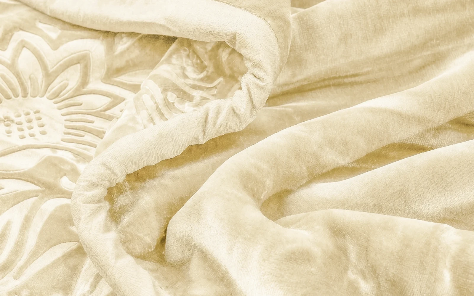 Al Saad Home Flannel Embossed Blanket 2 ply - Single L.Beige