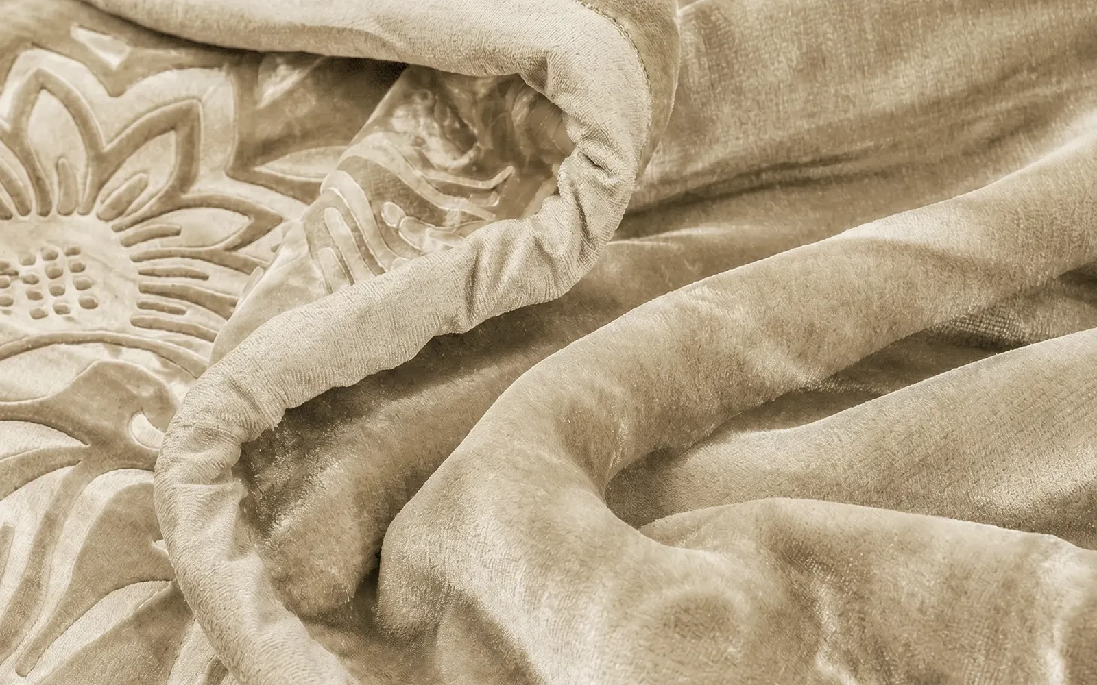 Al Saad Home Flannel Embossed Blanket 2 ply - Single Beige
