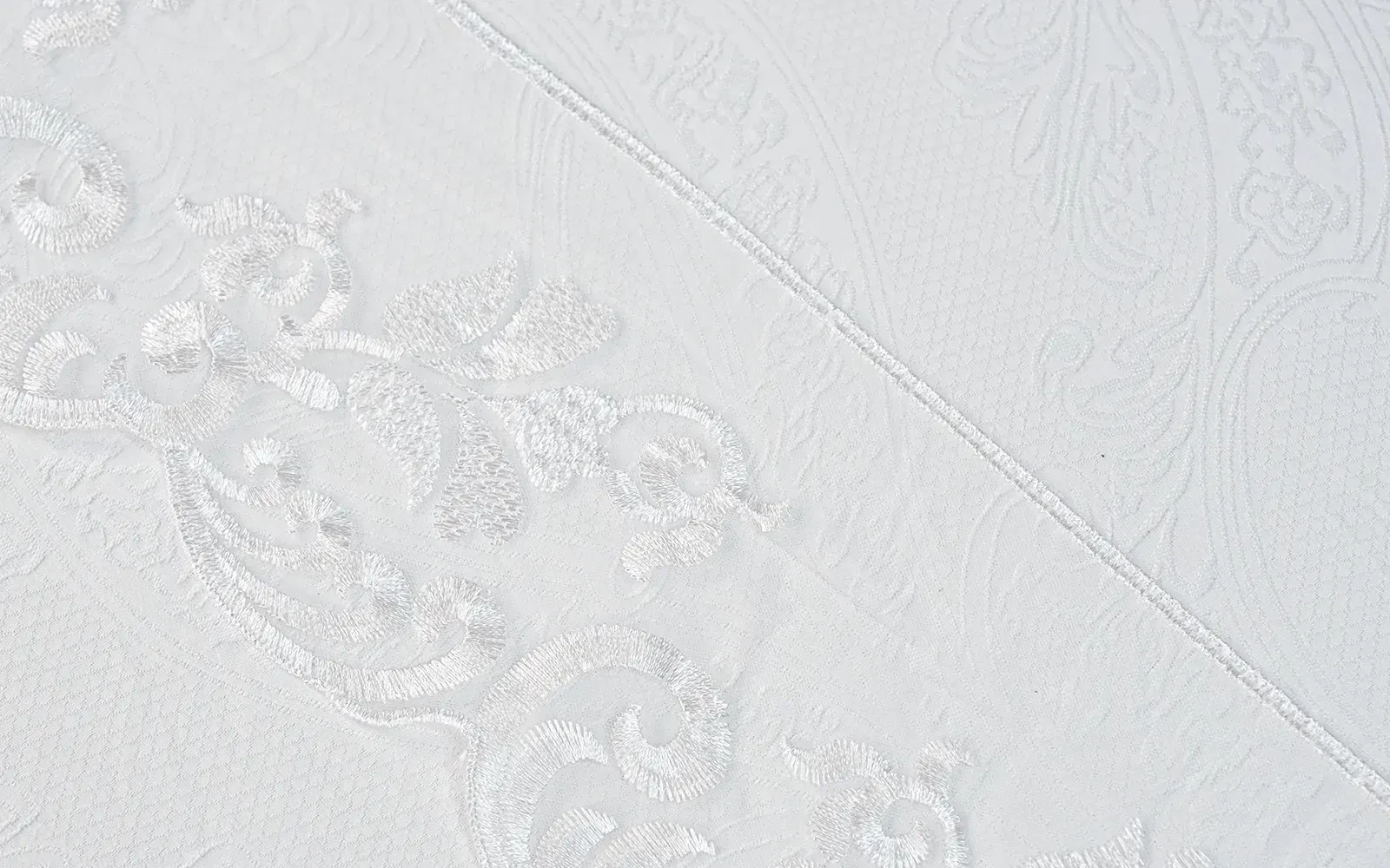 Explorer Jacquard Lace Wedding Bedspread Set Box 6 PCS - King Off White 