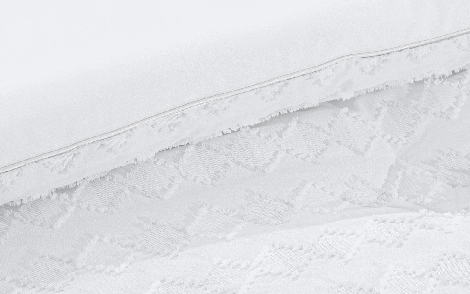 Damask Comforter Bedding Set 6 PCS - Queen White