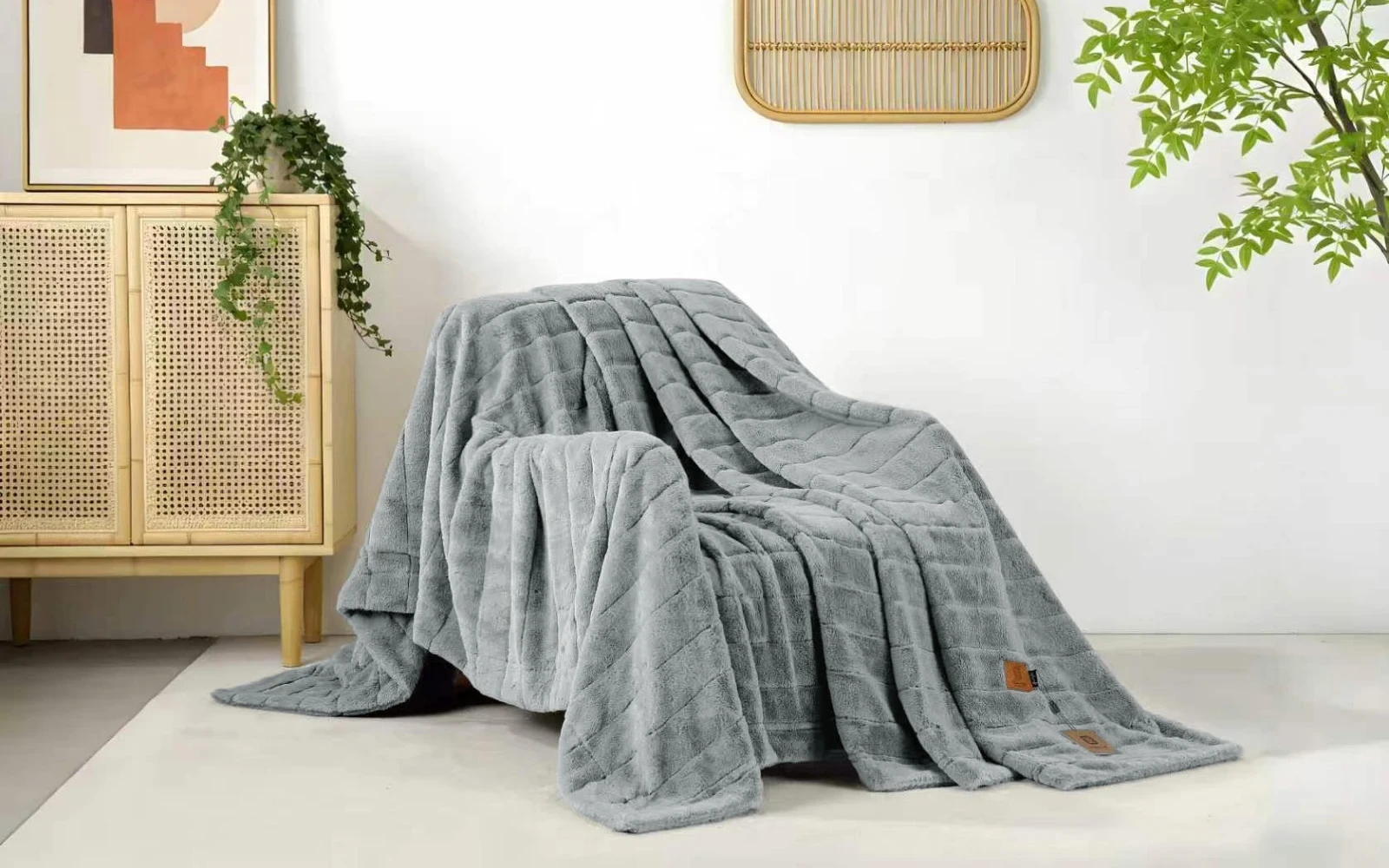 Al Saad Home Stripe Rabbit Fur Blanket - Single L.Grey