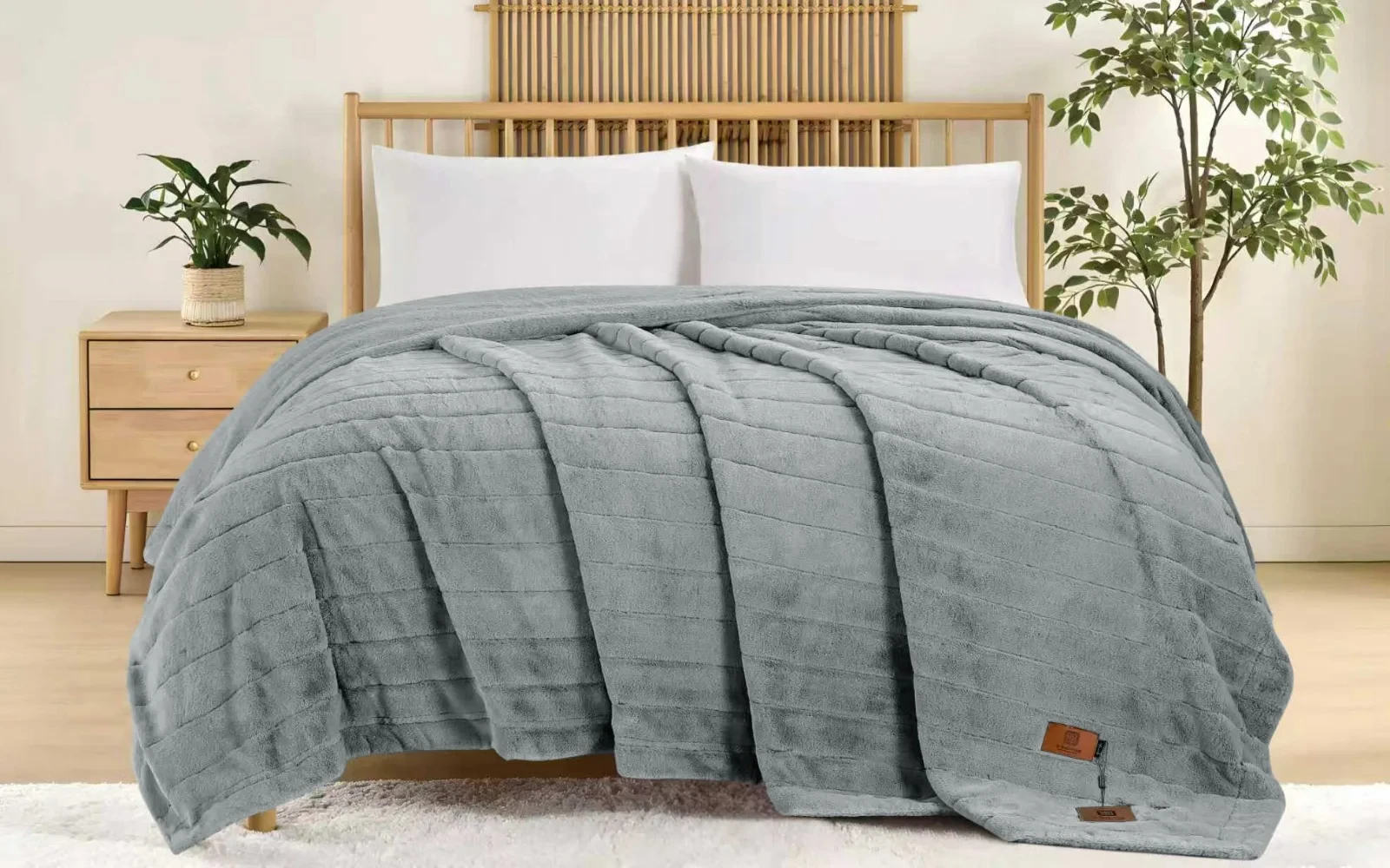 Al Saad Home Stripe Rabbit Fur Blanket - Single L.Grey