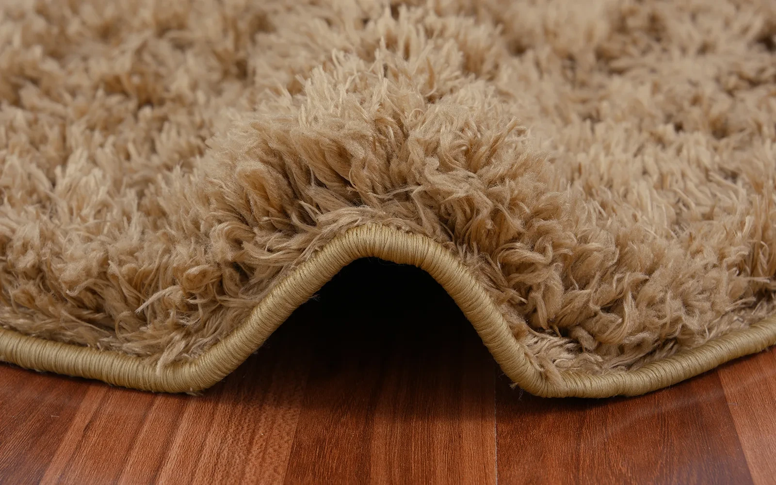 Plush Premium Carpet - ( 100 x 140 ) cm L.Brown