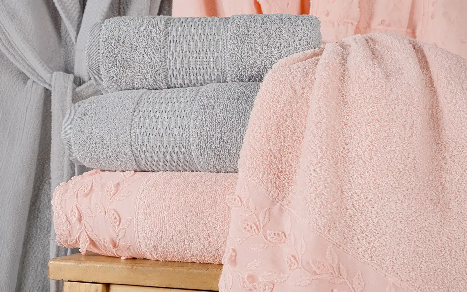 Al Saad Home Unisex Cotton 3D Guipure Boucle Bathrobe Set 6 PCS - Pink & Grey