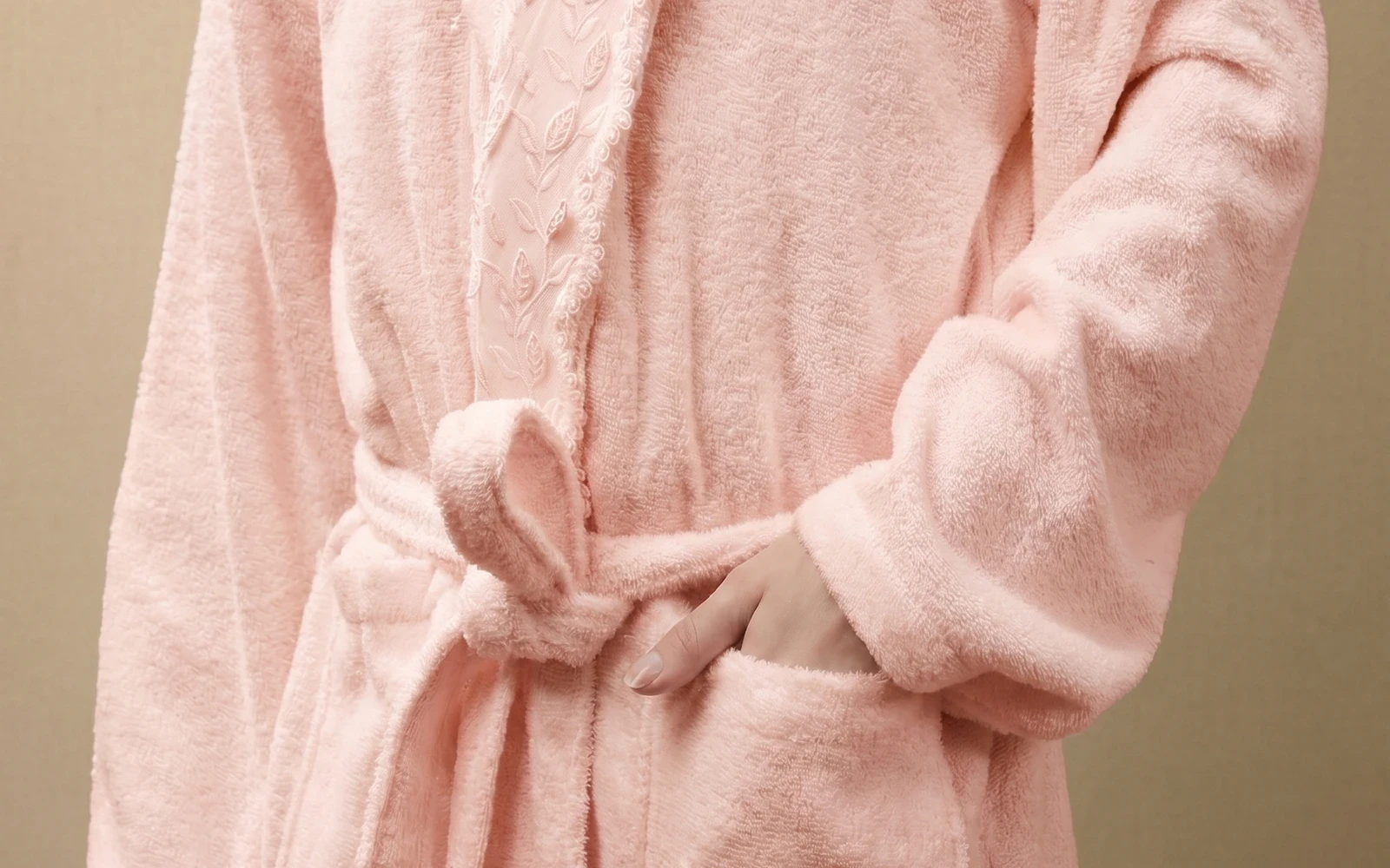 Al Saad Home Unisex Cotton 3D Guipure Boucle Bathrobe Set 6 PCS - Pink & Grey