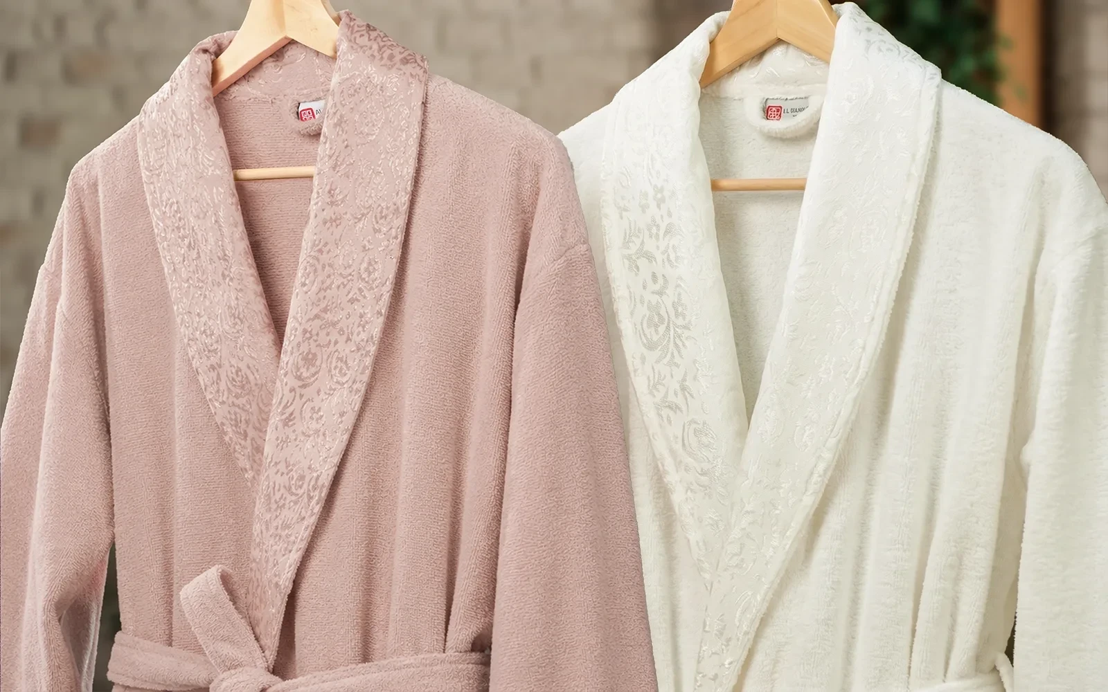 Al Saad Home Unisex Cotton Boucle Jacquard Luxury Bathrobe Set 6 PCS - Off White & Pink
