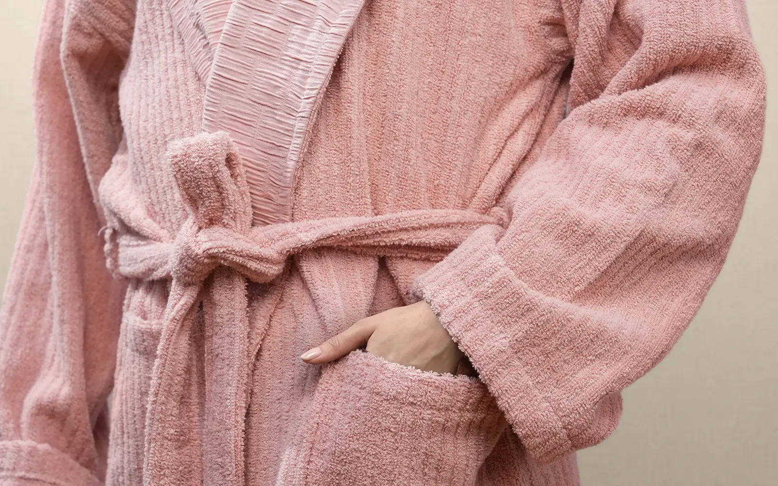 Al Saad Home Unisex Cotton Luxury Crinkle Jacquard Bathrobe Set 6 PCS - Pink & Grey