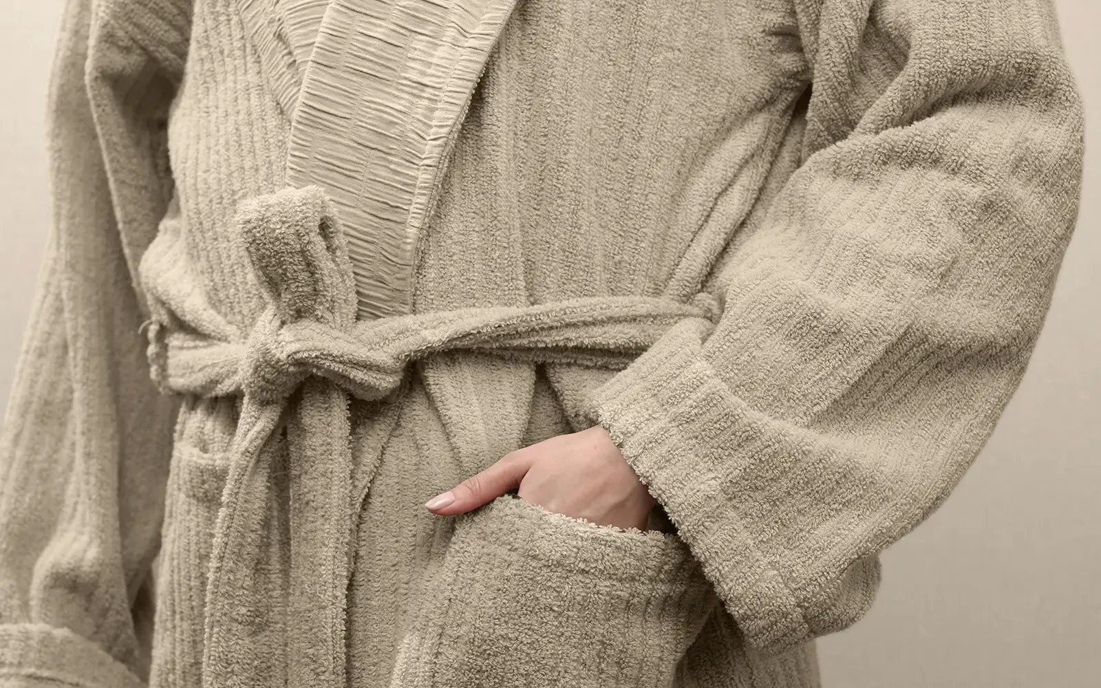 Al Saad Home Unisex Cotton Luxury Crinkle Jacquard Bathrobe Set 6 PCS - Off White & Beige
