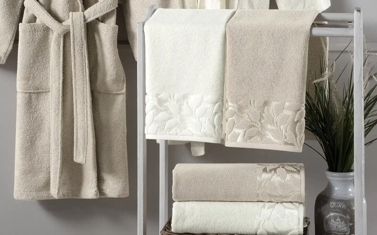 Al Saad Home Unisex Cotton Elite Velvet Jacquard Luxury Bathrobe Set 6 PCS - Off White & Beige