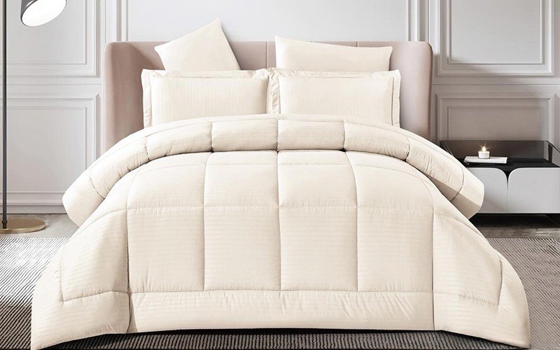 Rova Stripe Comforter Bedding Set 4 PCS - King Cream