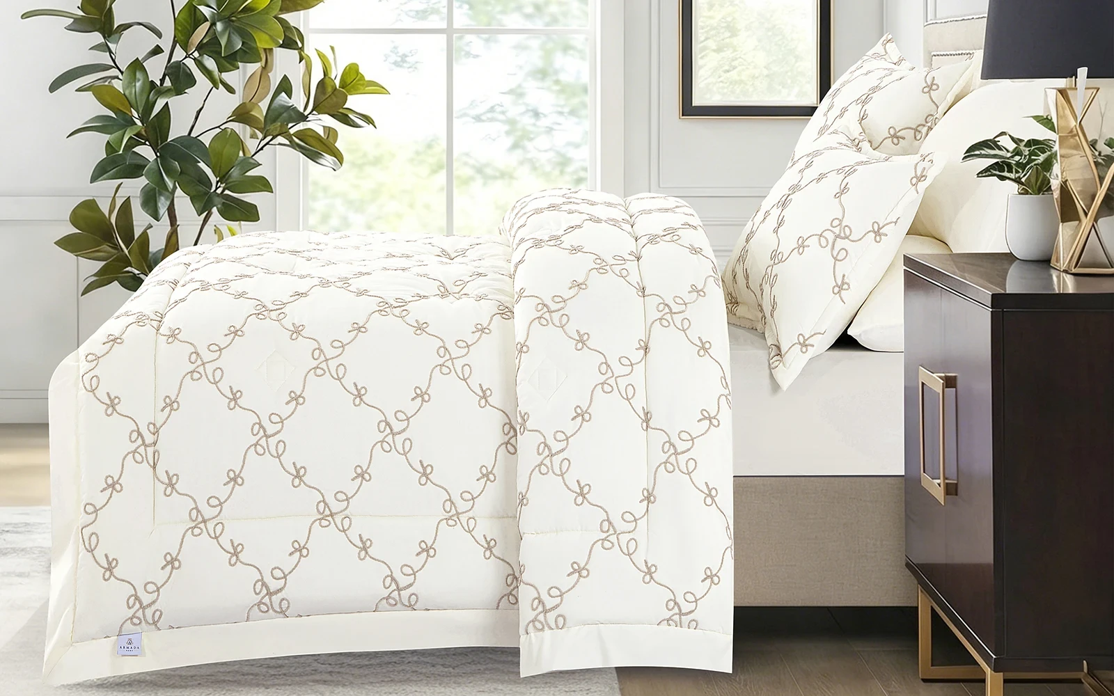 Elyon Comforter Bedding Set 6 PCS - King Cream & Beige