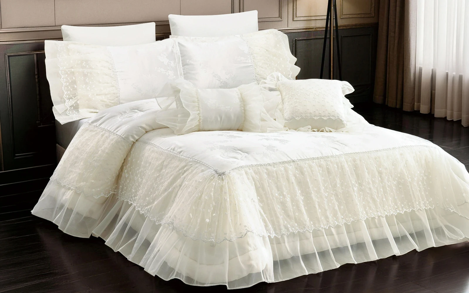 Meena Jacquard Lace Wedding Comforter Set Box 8 PCS - King Cream