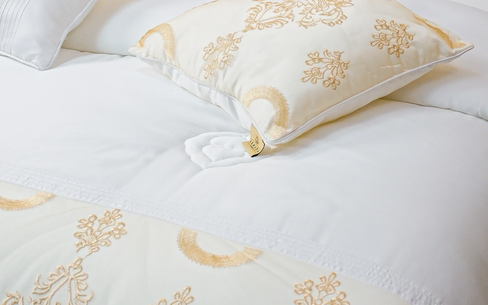Nobel Land Embroidered Wedding Lace Comforter Bedding Set 8 PCS - King White & Beige