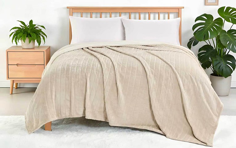 Al Saad Home Stripe Flannel Blanket - King  L.Beige