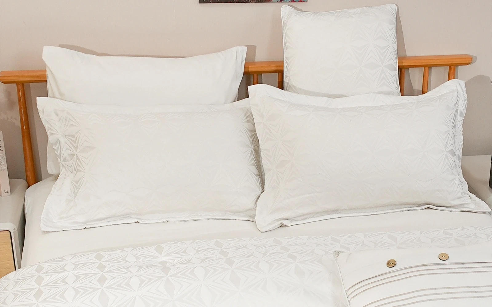 Nova Nest Jacquard Comforter Bedding Set 8 PCS - King Off White