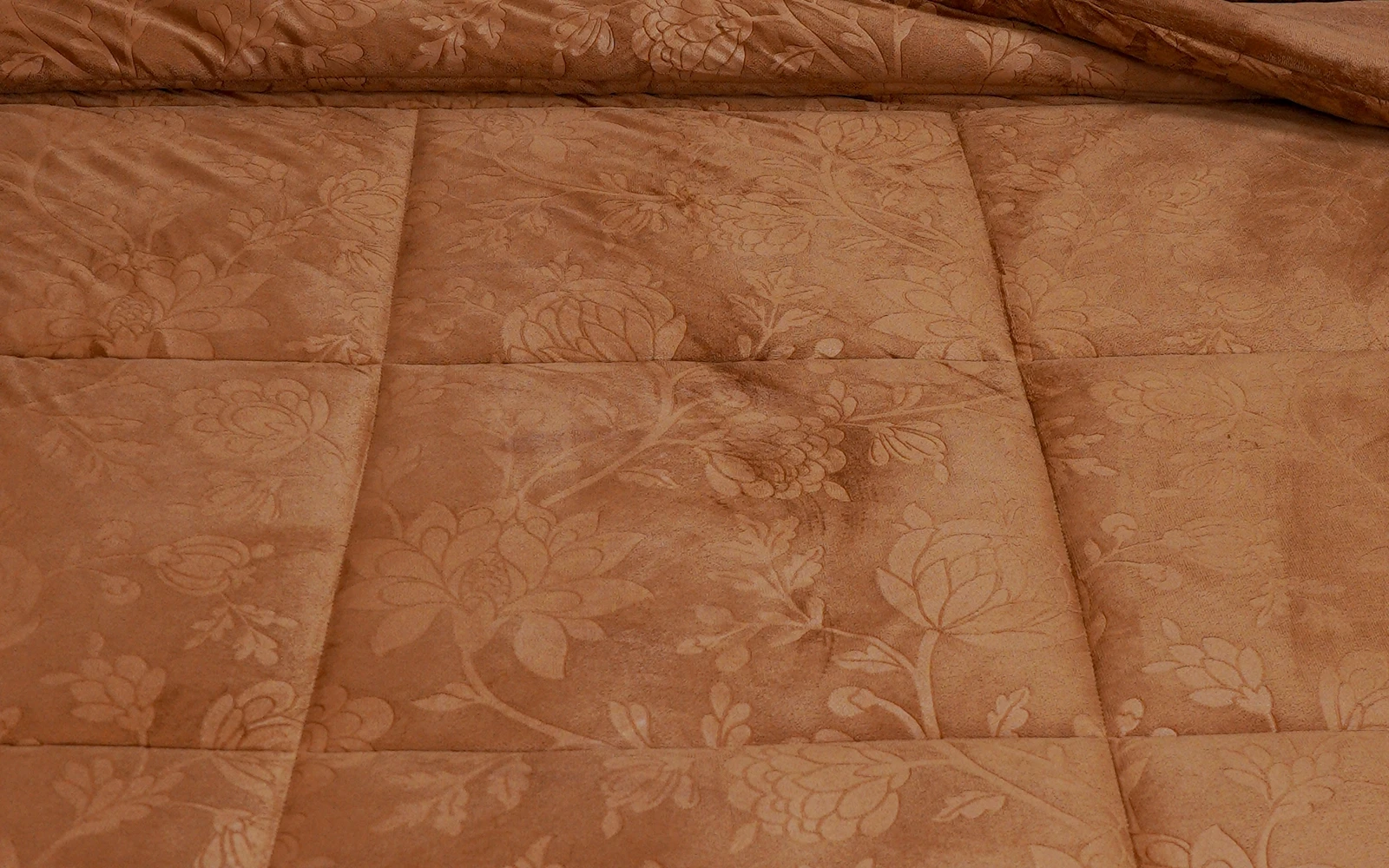 Valentini Velvet Jacquard Comforter Bedding Set 4 PCS - Single Brown