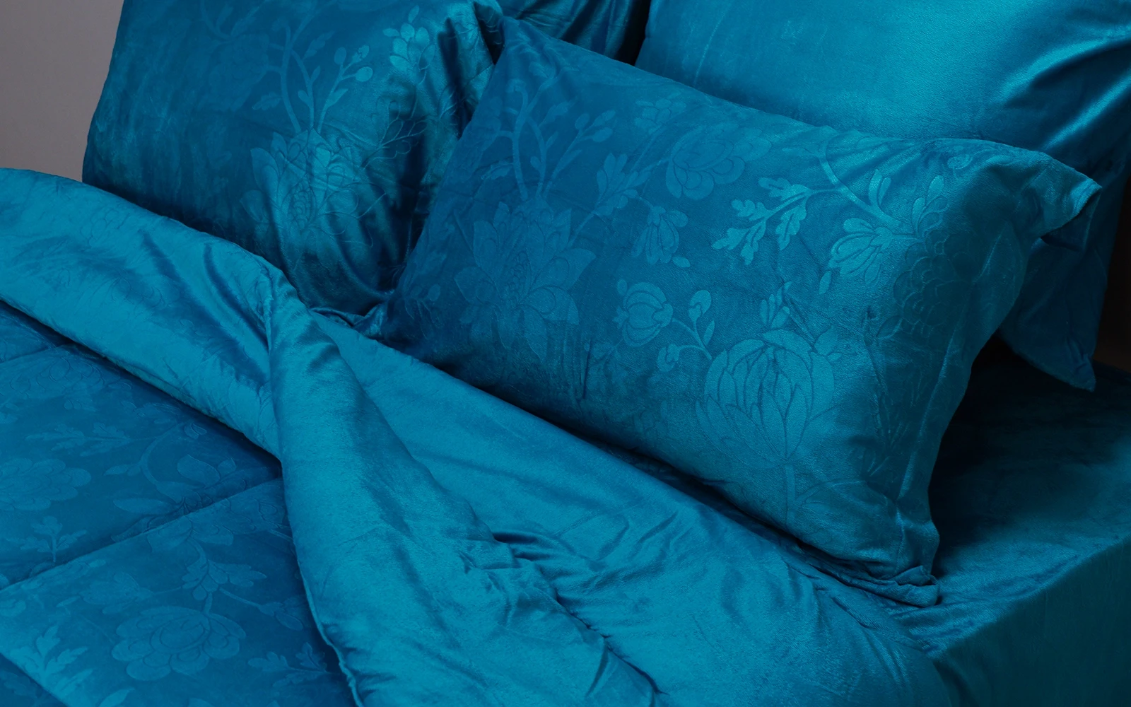 Valentini Velvet Jacquard Comforter Bedding Set 4 PCS - Single Navy