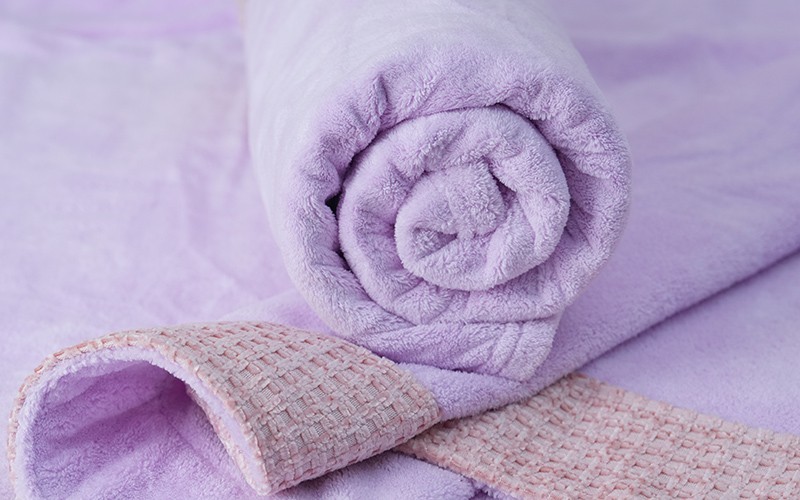 Al Saad Home Spa Package (2 Bathrobes + 12 Coral Fleece Waffle Towels + Baby Hooded Towel) 15 PCS