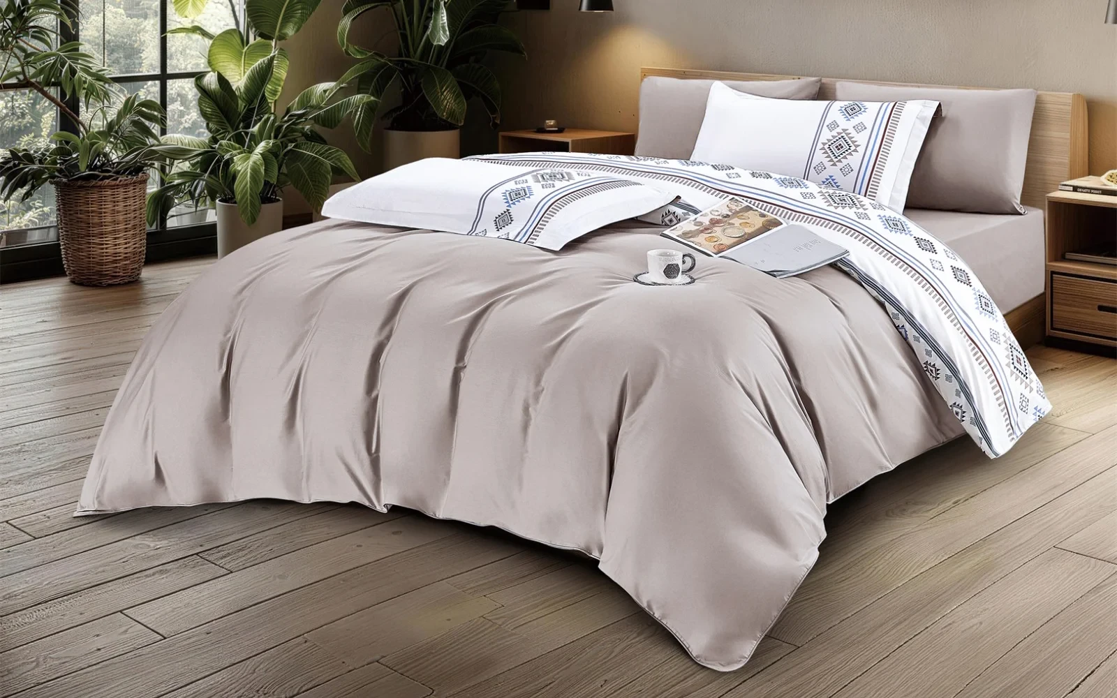 Shira Cotton Printed Double Face Duvet Cover Set Without Filling 6 PCS - King White