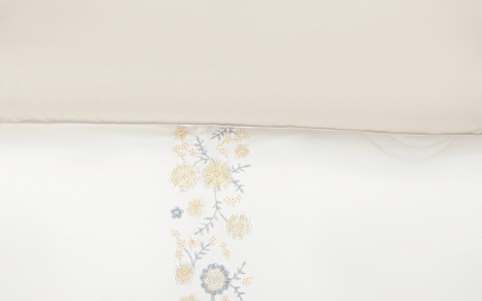 Grevia Embroidered Comforter Bedding Set 7 PCS - King White