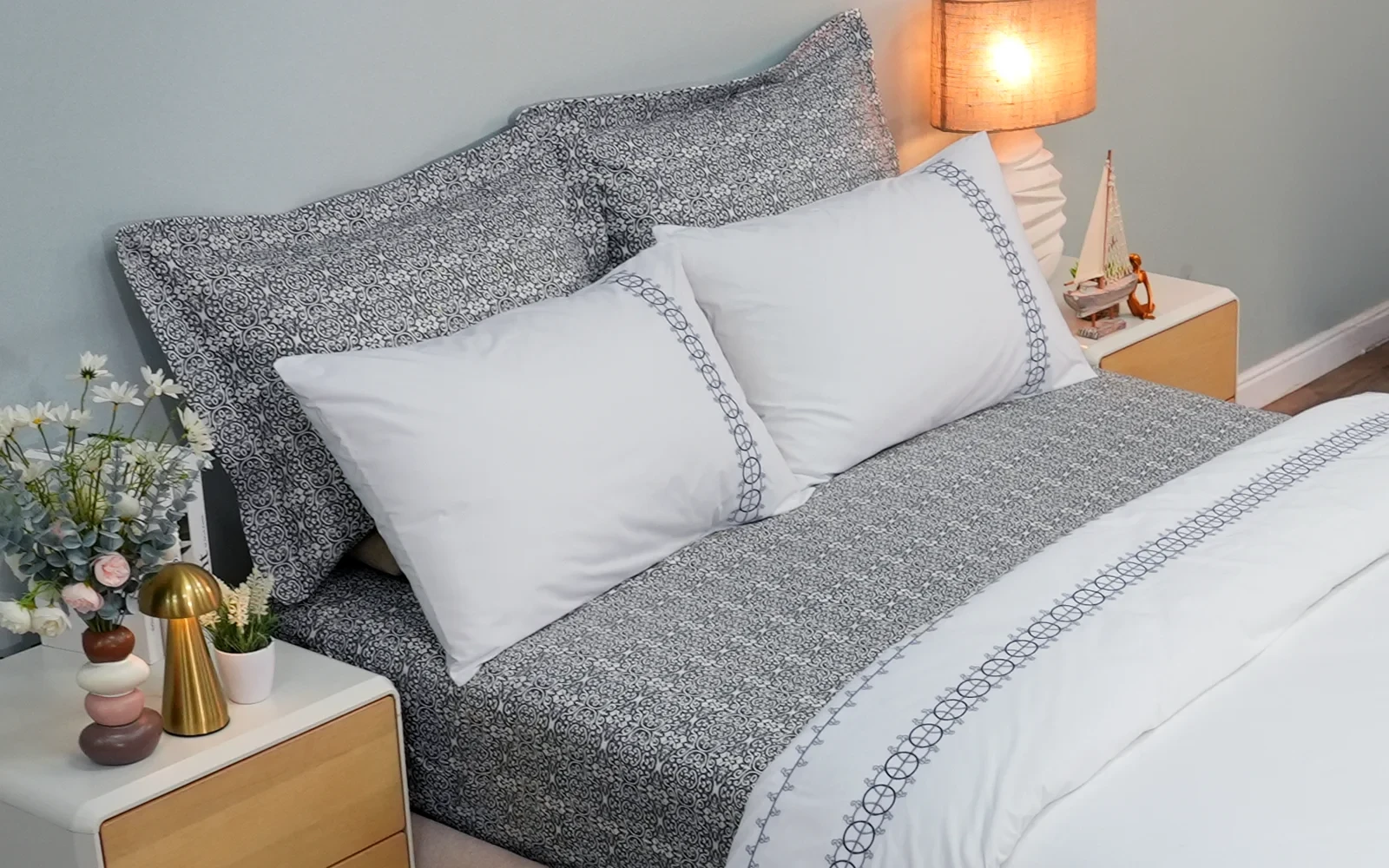 Cotton Box Turkish Luxury King Duvet Cover Set 6 PCS Without Filling - King White & Grey